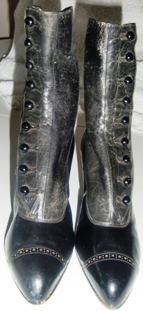 xxM11M 1885-88 high top button boots